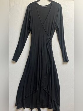 EmmyDeveaux Black Long-Sleeve Wrap Dress Sz S